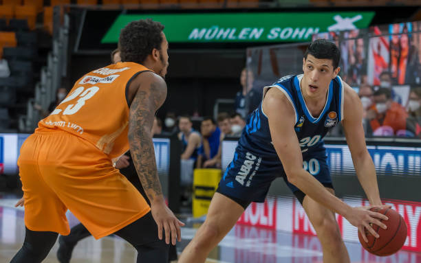 早突破对手 早突破对手