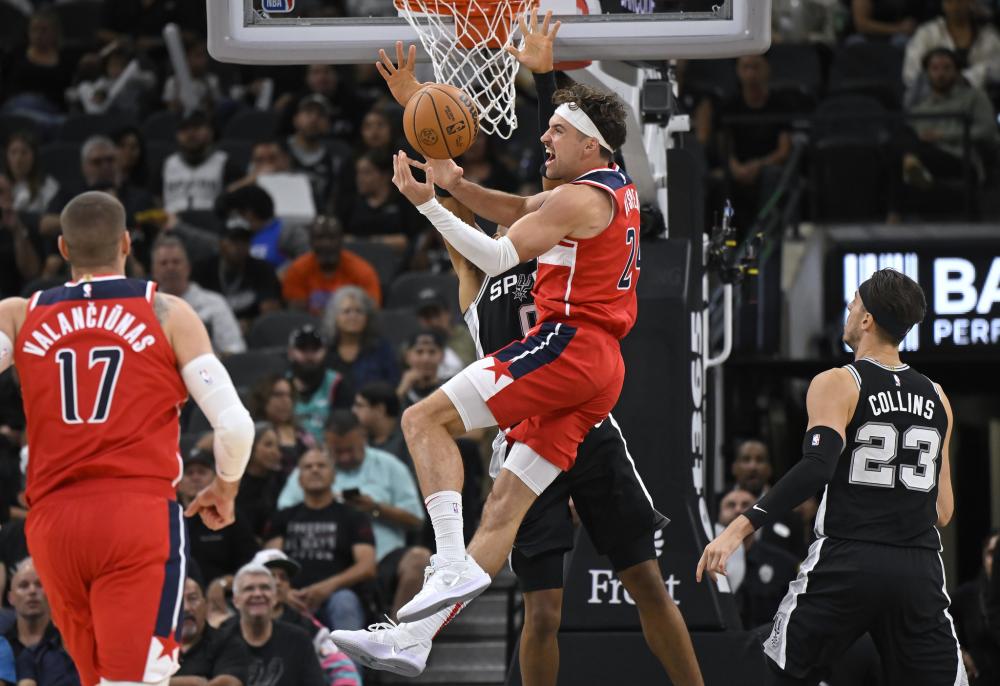 品牌间的互 品牌间的互